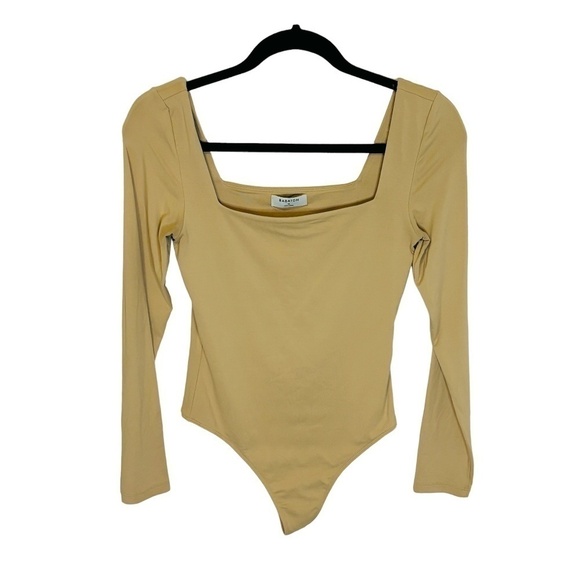 Aritzia Babaton Contour Ace Square Neck Body Suit SZ Medium - Picture 3 of 8